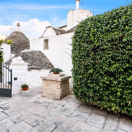 Bed and Breakfast La Mandorla Luxury Trullo Альберобелло Экстерьер фото